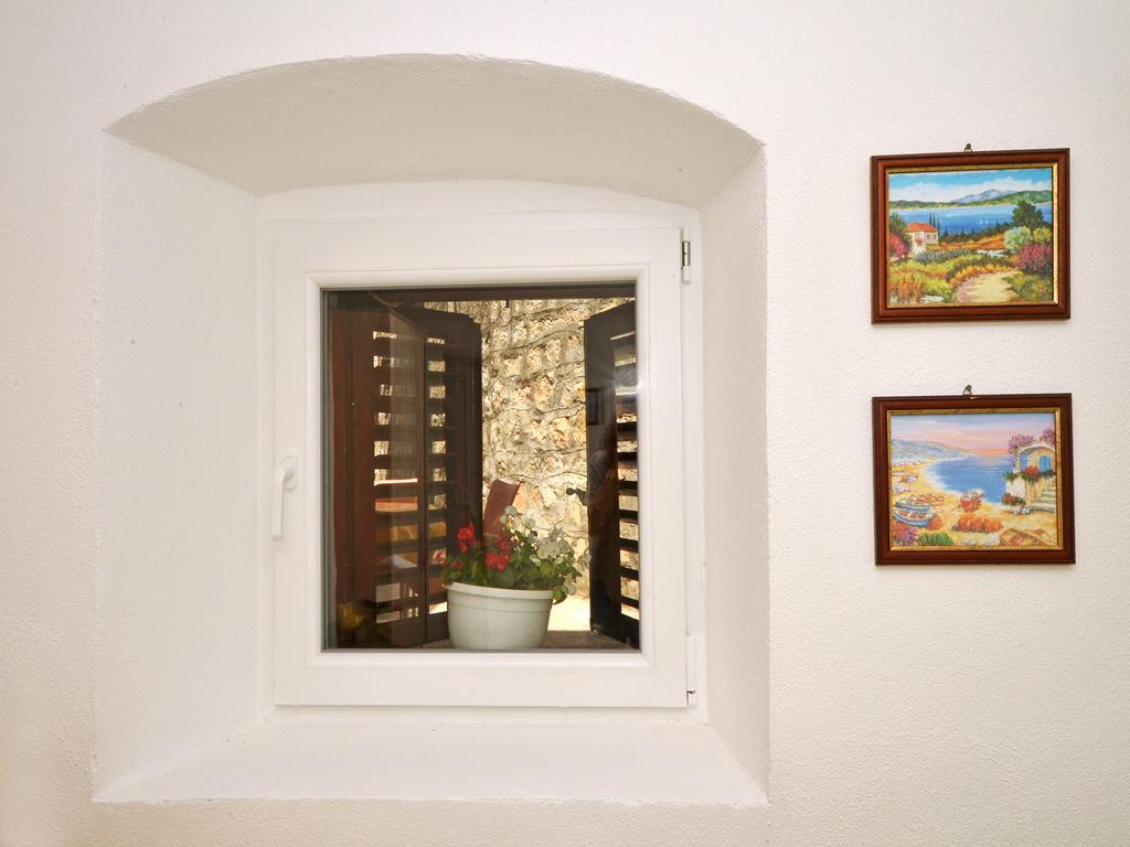 Apartment Petrovic Трогир Екстериор снимка